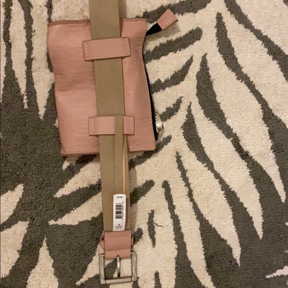 Steve Madden Fanny pack - Picture 2 of 3